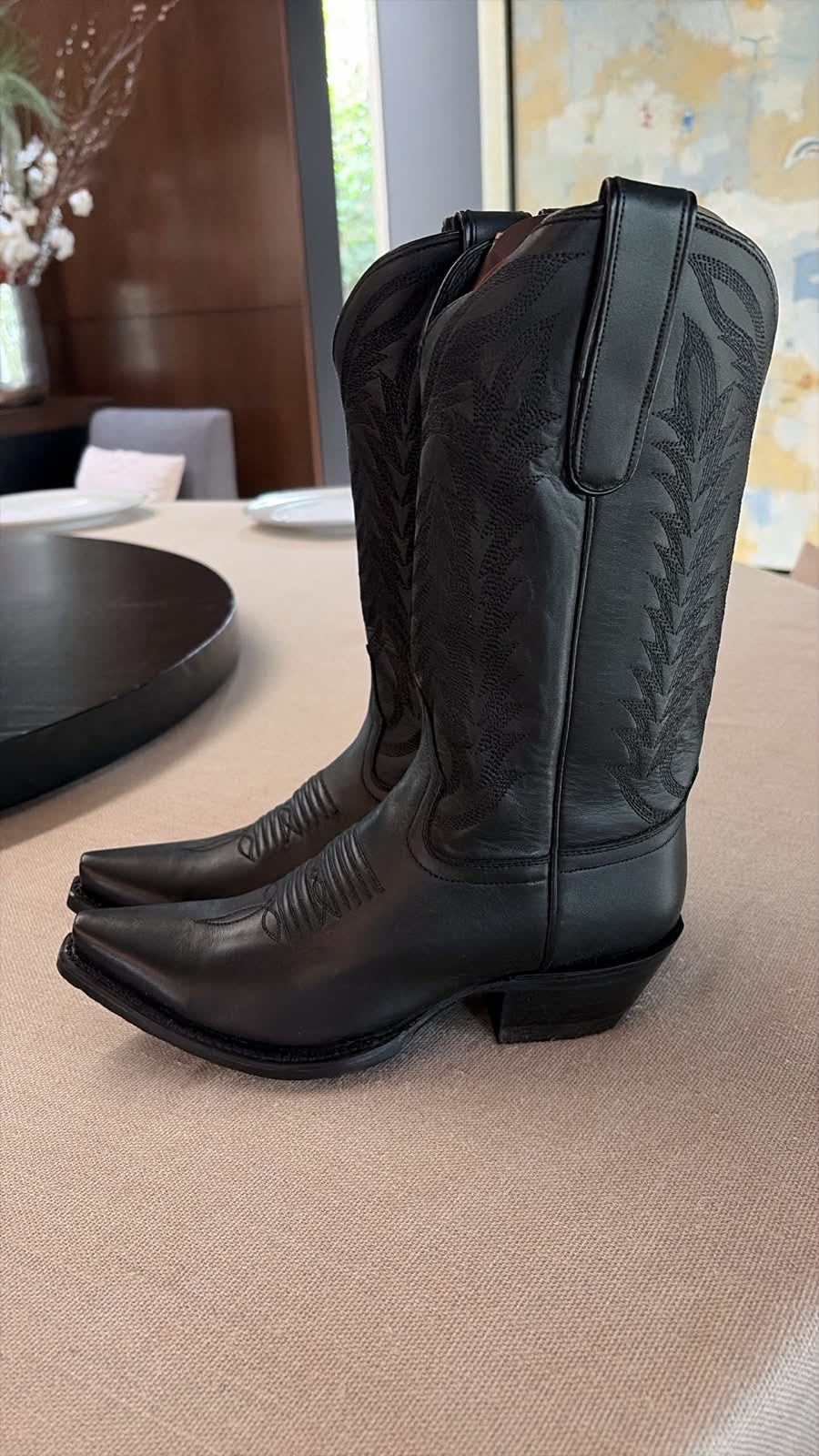 Bota Dalilah · Negro
