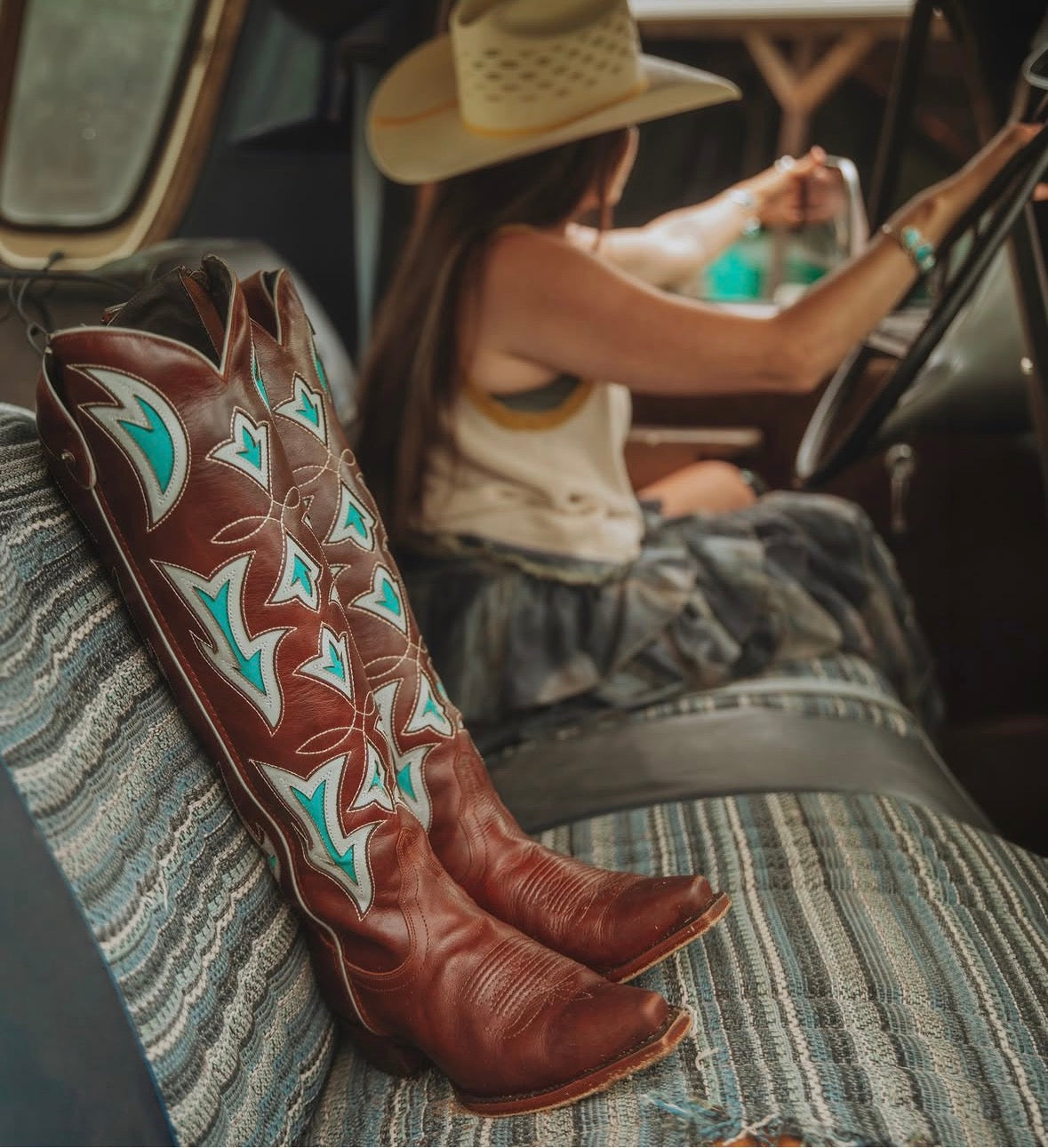 Bota Ossade · Miel
